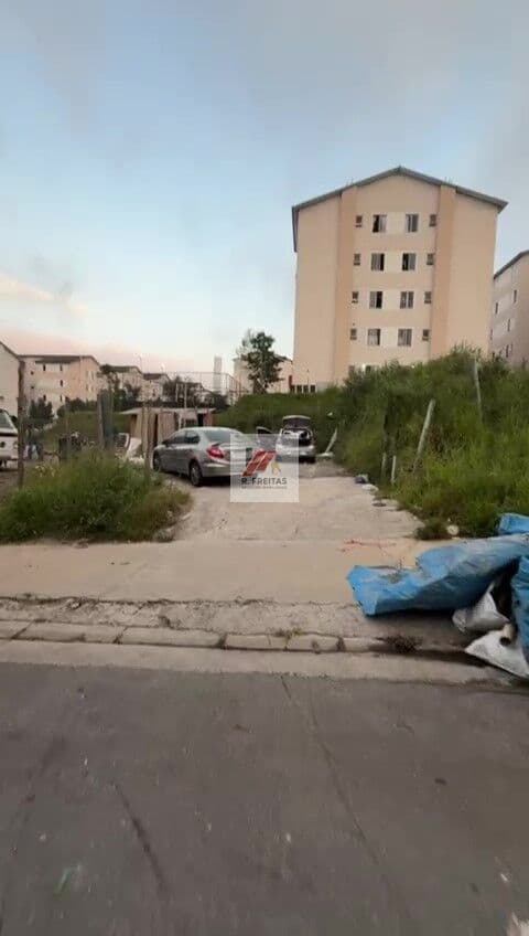Lote/Terreno em São Paulo - Jardim Apurá