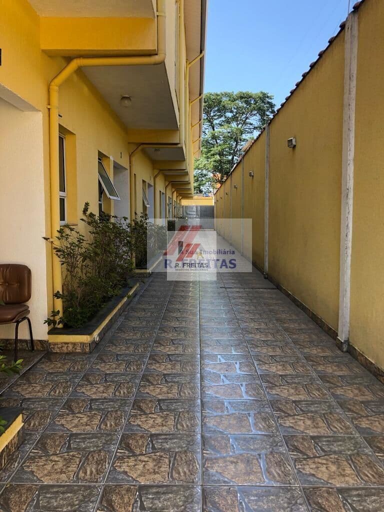 Casa de Condomínio em São Paulo - Vila Campestre