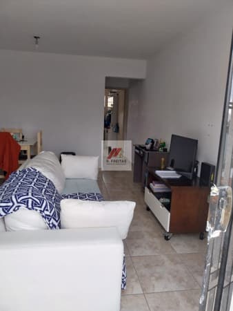 VENDE-SE SOBRADO E SALÃO COMERCIAL