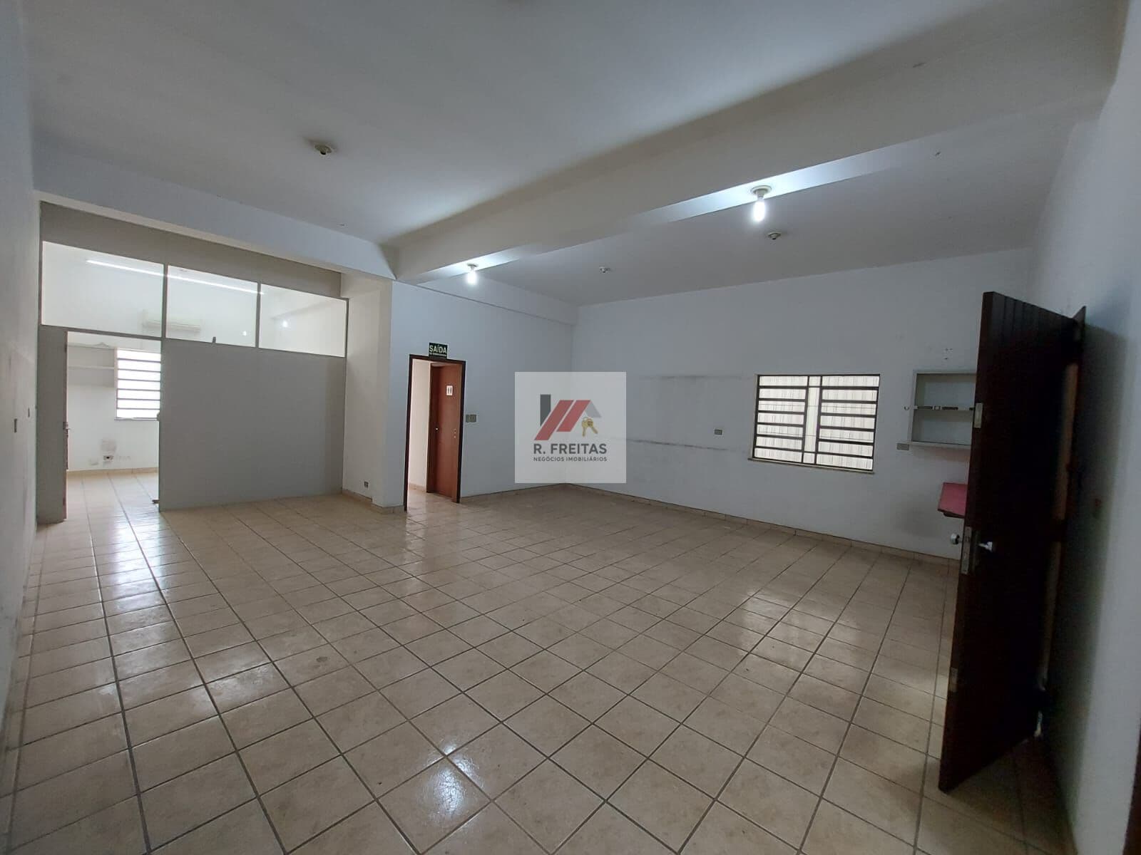 Ponto Comercial/Loja/Box em São Paulo - Vila Santana