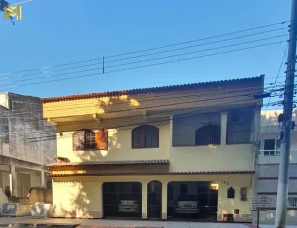 Casa Duplex com 5 Quartos e 5 Banheiros em Parque das Gaivotas