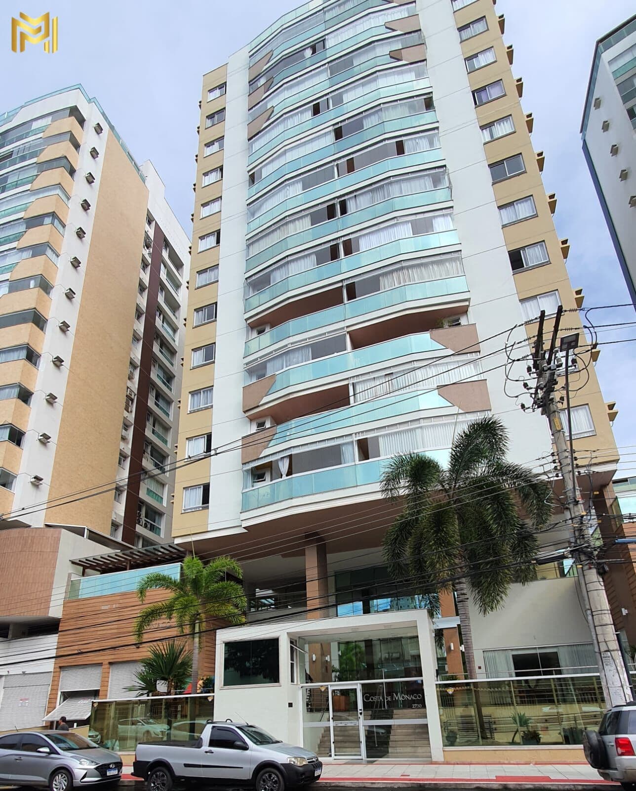 ✨ Oportunidade! 4 Quartos Mobiliado a Poucos Passos do Mar 🌊 em Itapuã 🏡