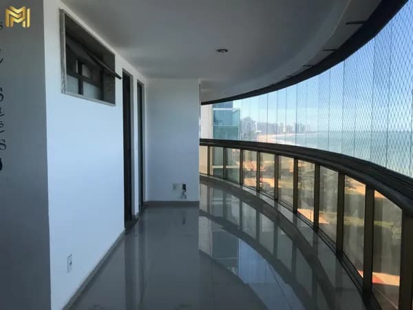 🌊 APARTAMENTO DE ALTO PADRÃO FRENTE MAR – VISTA DESLUMBRANTE