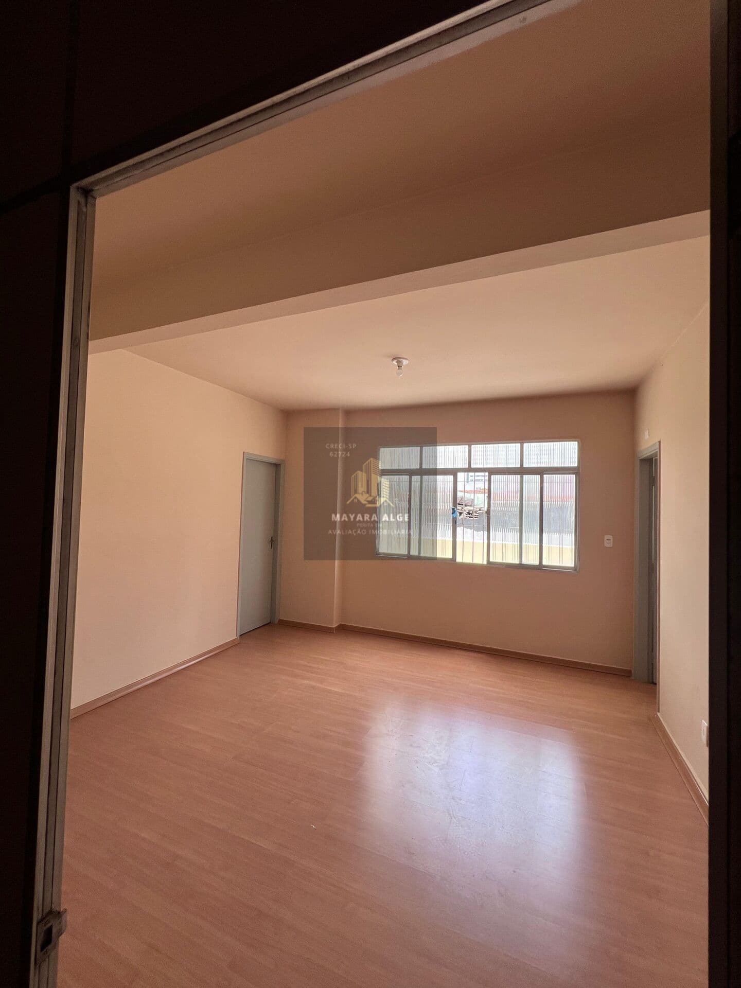 Conjunto comercial no Centro de São Vicente
