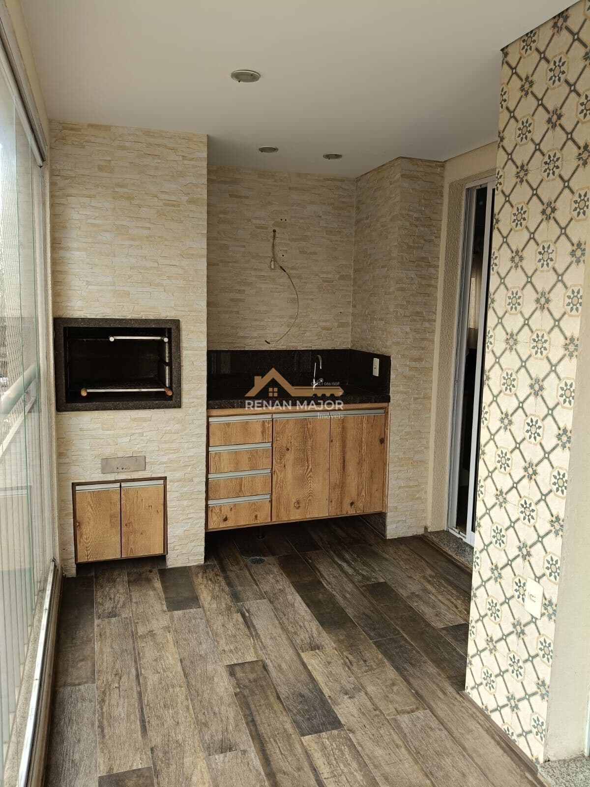 Apartamento 114 m² - 3 Dorm. sendo 1 suíte, 2 vagas de garagem - Cond. Alegria