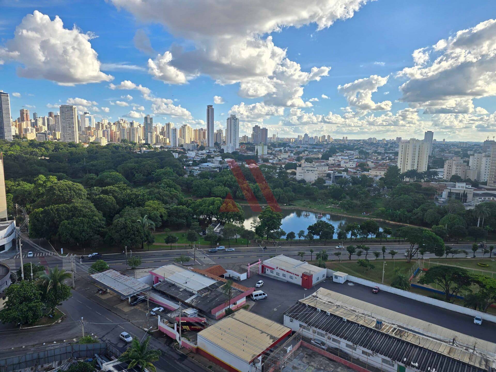 Setor Aeroporto Apartamento 2 quartos montado em armários com vista definitiva para o Lago das Rosas