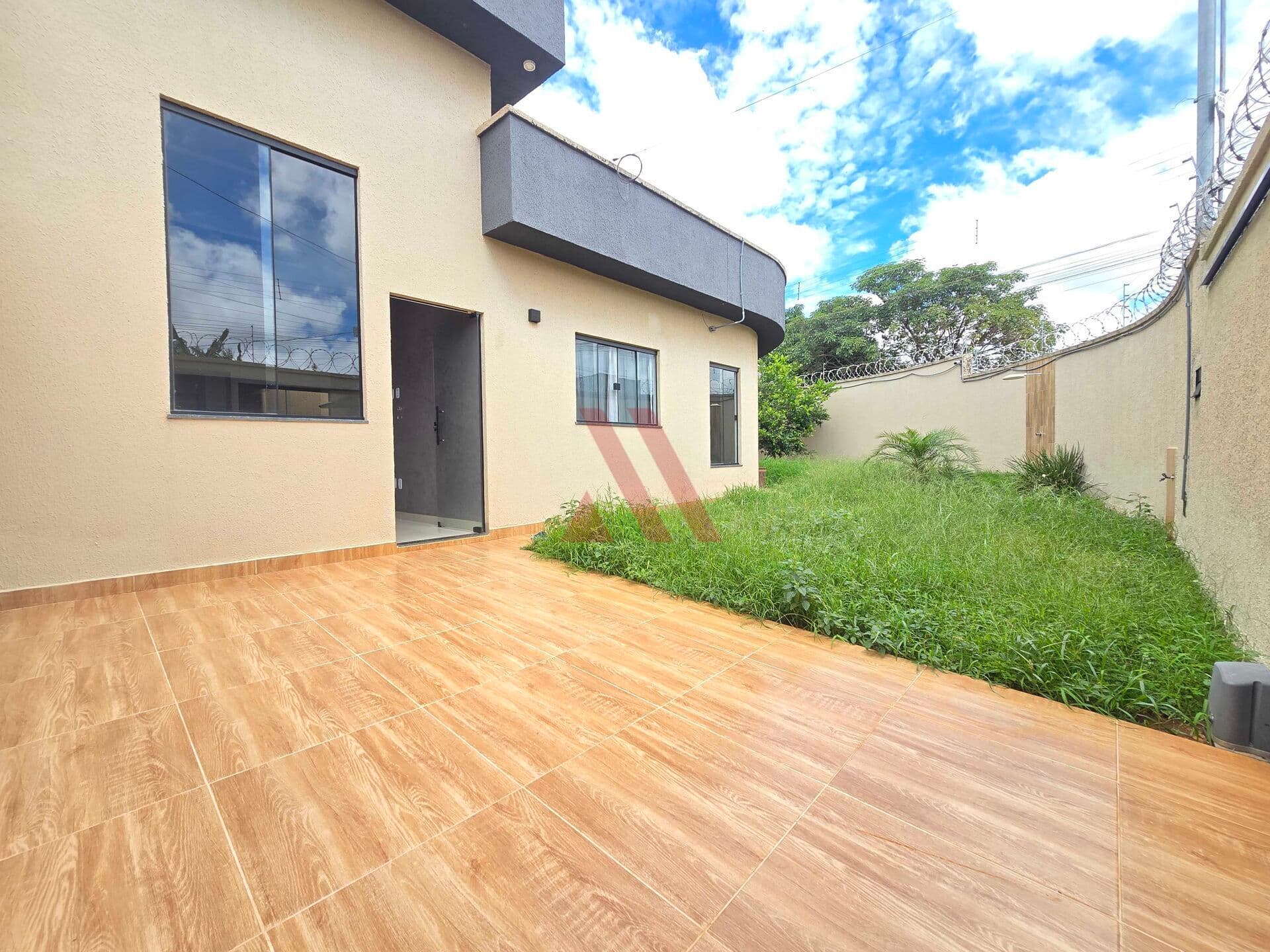 Residencial Solar Bougainville Casa térrea 3 quartos com suíte quintal e churrasqueira disponível para venda