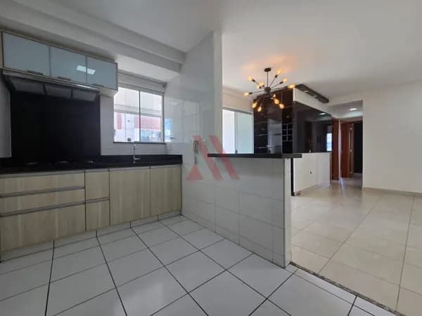Apartamento com 3 suítes no Plaza de España Residencial - Parque Amazônia, próximo ao Parque Cascavel