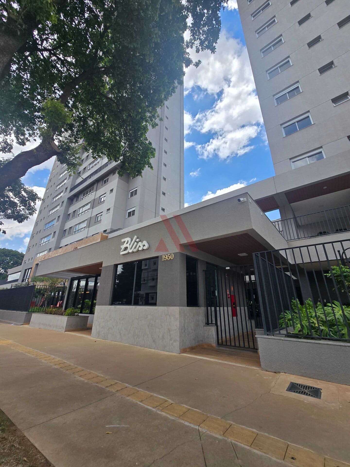 Setor Serrinha Apartamento 2 quartos com suíte montado em armários no Bliss Enjoy Life disponível para aluguel