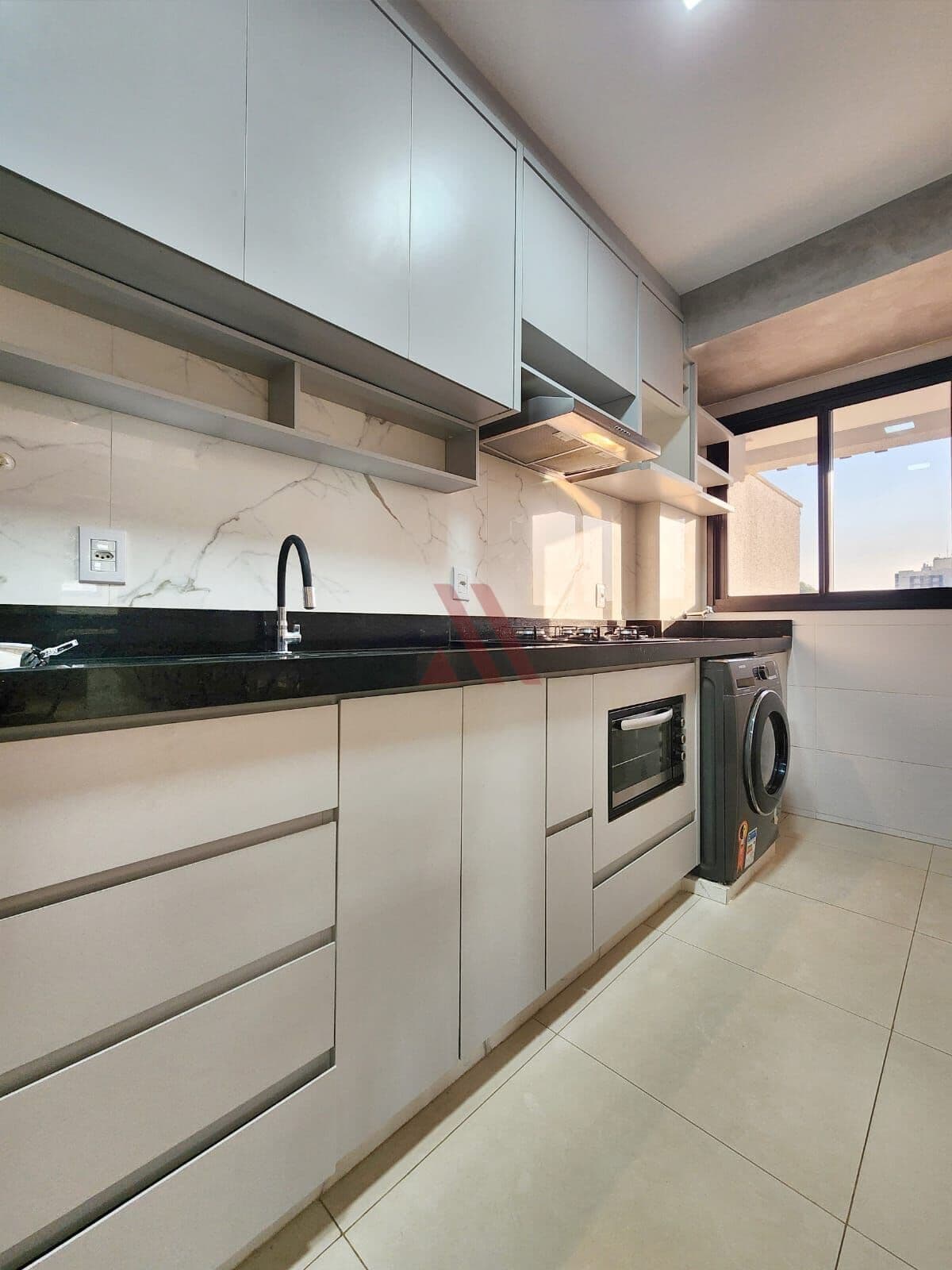 Apartamento mobiliado 2 quartos com suíte no New Home América no Jardim América