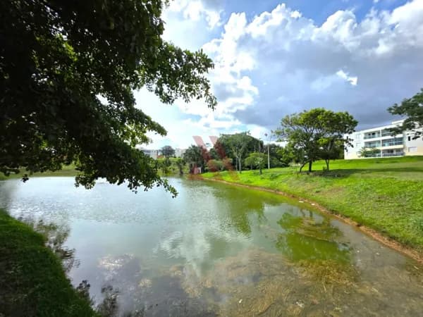 Apartamento a Venda no LakeSide Residenci Jardim Itaipú em Goiânia com 3 quartos