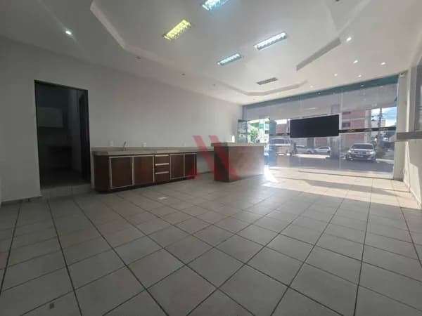 Setor Campinas Sala comercial com 50m² em posto de combustível com grande fluxo de veículos e pedestres