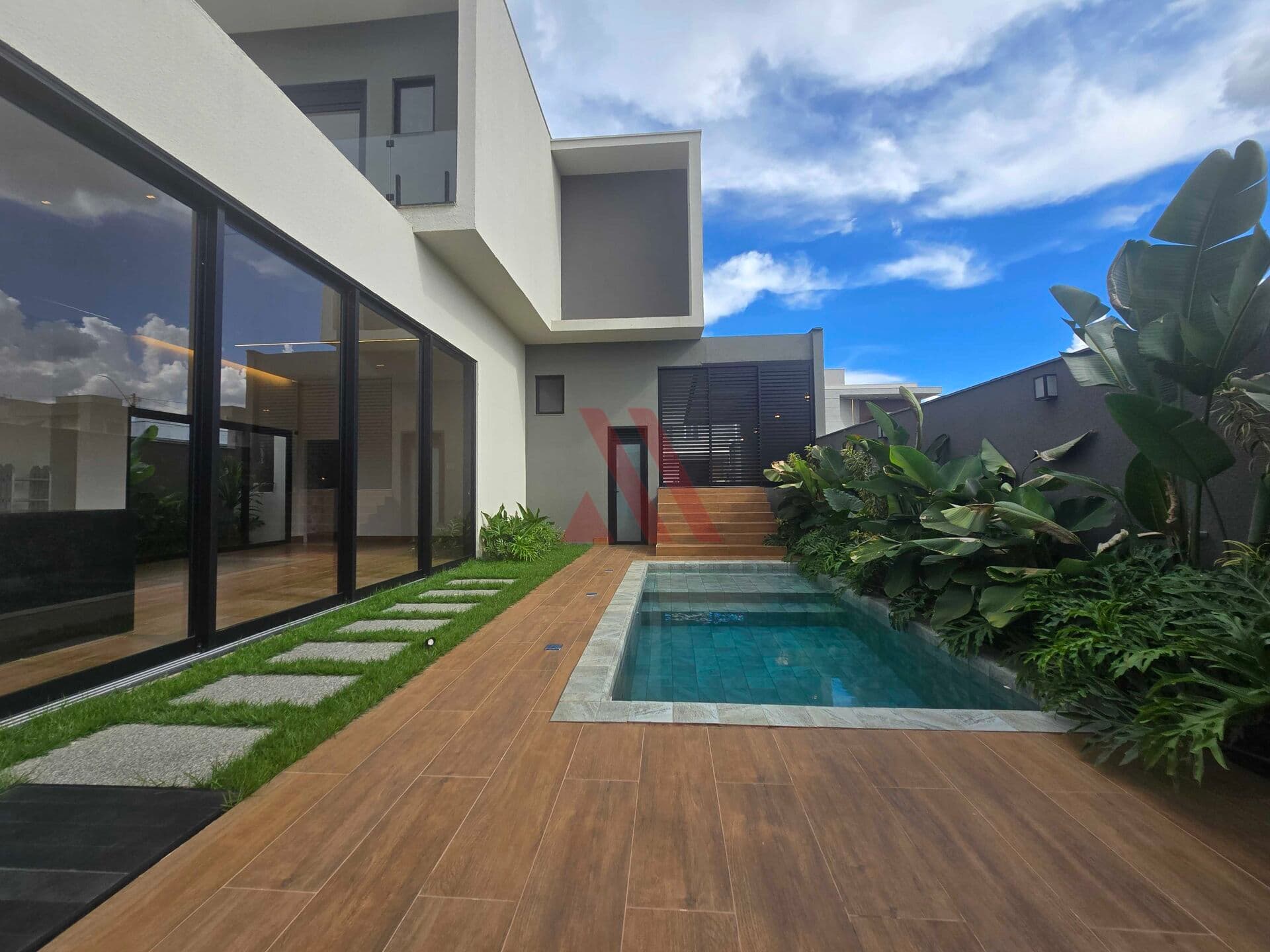 Jardins Porto Casa com 3 suítes plenas com lazer disponível para venda