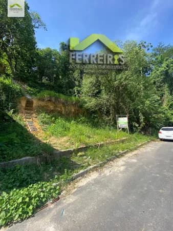 TERRENO EXCLUSIVO NO PARQUE EQUITATIVA