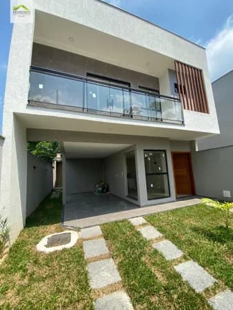 Casa contemporânea de 3 quartos em Parque Equitativa