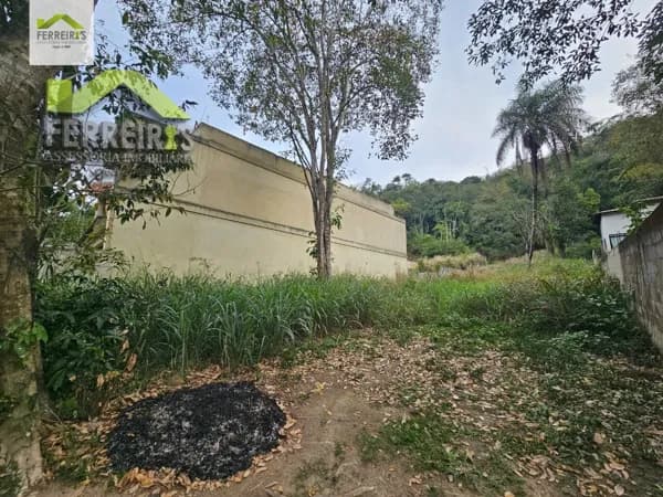 Terreno em Parque Equitativa com 1.200m²