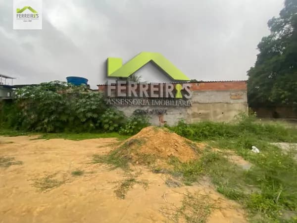 TERRENO AMPLO COM CASA SIMPLES E LOCALIZAÇÃO PRIVILEGIADA