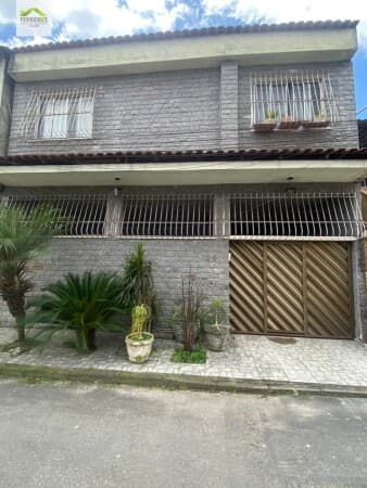 Casa ampla de 3 quartos em Maria Helena