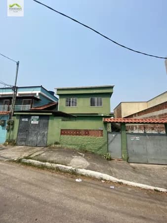 Casa em Santa Cruz da Serra com RGI em ponto comercial!!