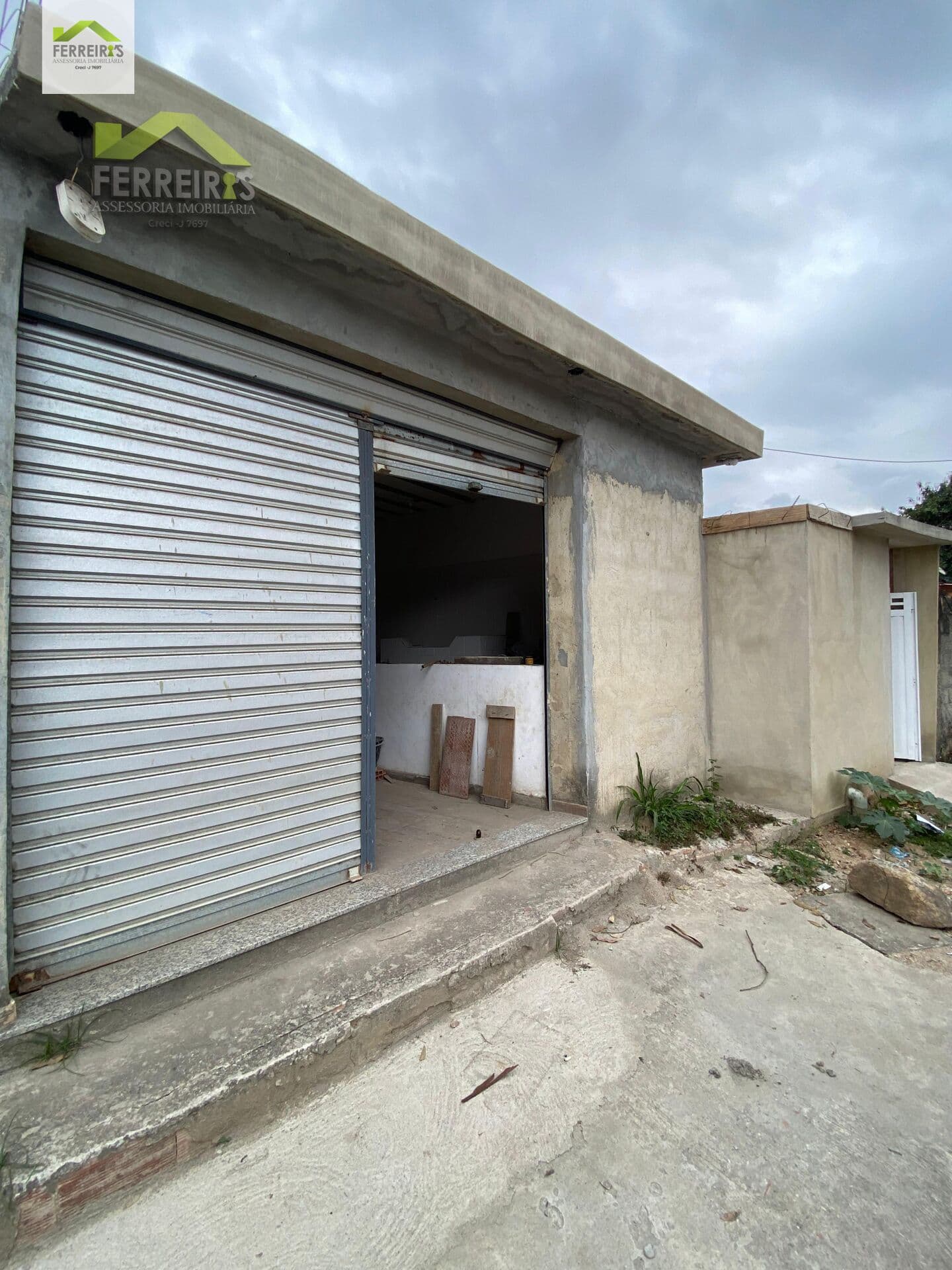 Casa mais loja pelo preço imperdív