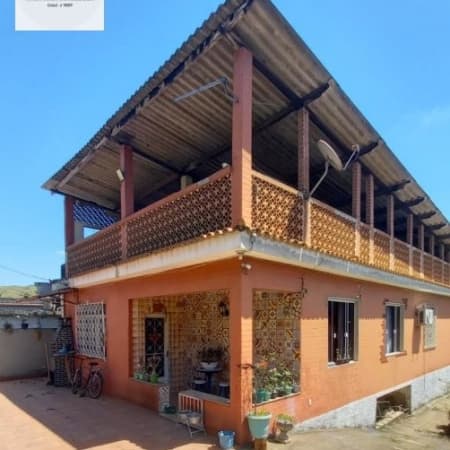 Casa Padrão para Venda em Taquara Duque de Caxias-RJ