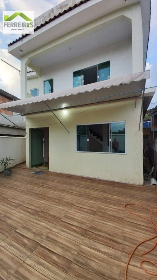 Casa Duplex para Venda em Mantiquira Duque de Caxias-RJ
