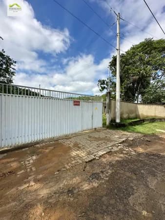 Terreno no paraíso de Xerem 350m² murado