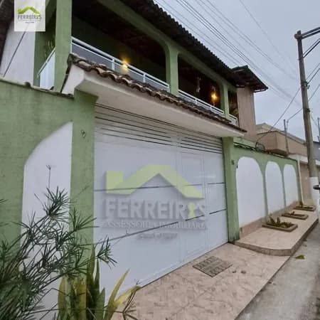 Espetáculo de casa estilo colonial em Xerem