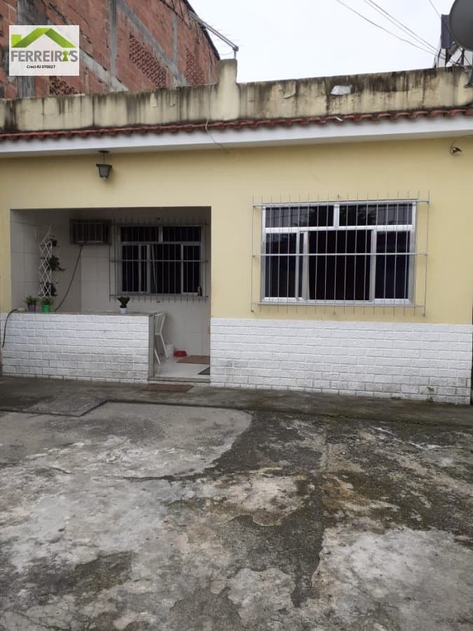 Casa Padrão para Venda em Parque A Equitativa Duque de Caxias-RJ
