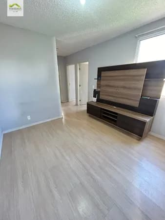Locação Apartamento 2 quartos, piscina e garagem.