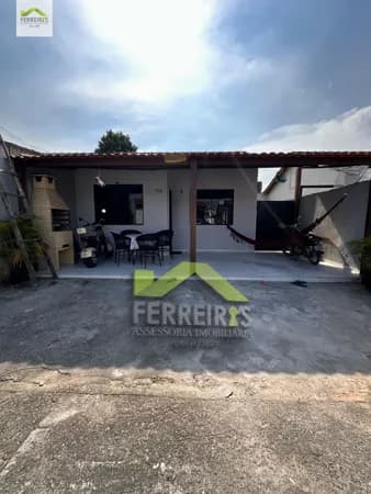 Casa Linear Reformada em Condomínio Fechado