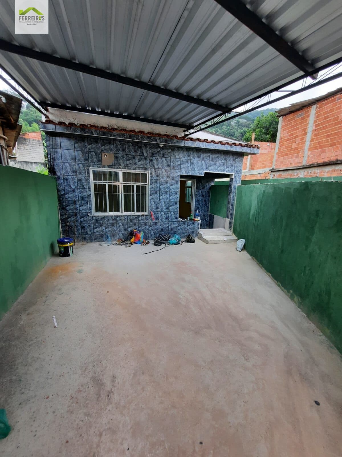 Locação Xerém casa 2 quartos e garagem