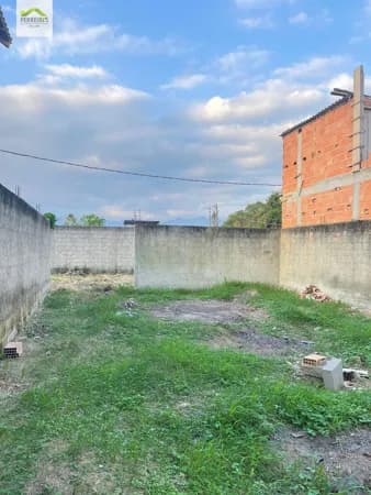 COD. 1337 Terreno plano 180m² todo murado em Vila do Sase