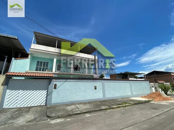 Grande e bela casa duplex com 2 suítes e quintal podendo ser financiada pela Caixa