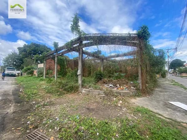 Terreno à venda – Parque Paulista de esquina