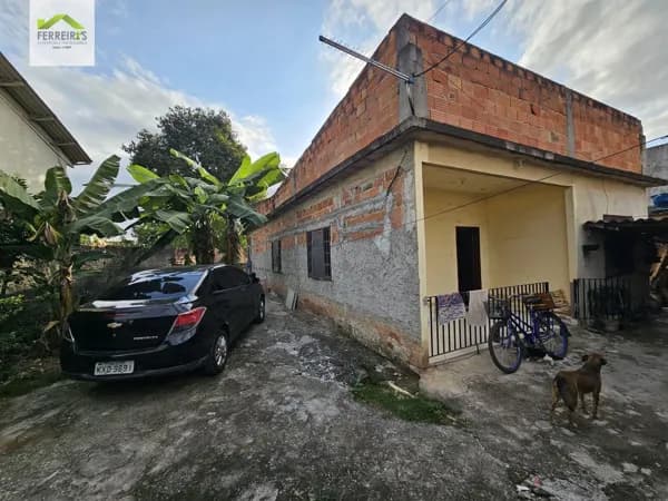 COD.1461 AMPLA CASA EM MARIA HELENA COM ÓTIMA LOCALIZAÇÃO.