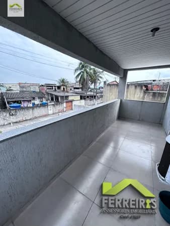Casa com garagem, 3qartos e quintal