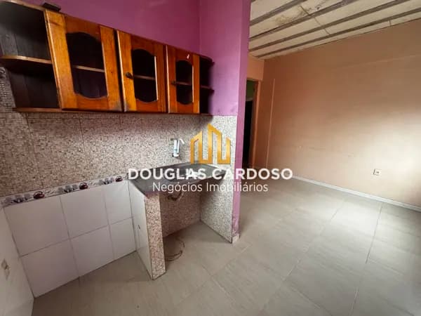 ALUGO APARTAMENTO ESTILO KIT NET NA MARAMBAIA