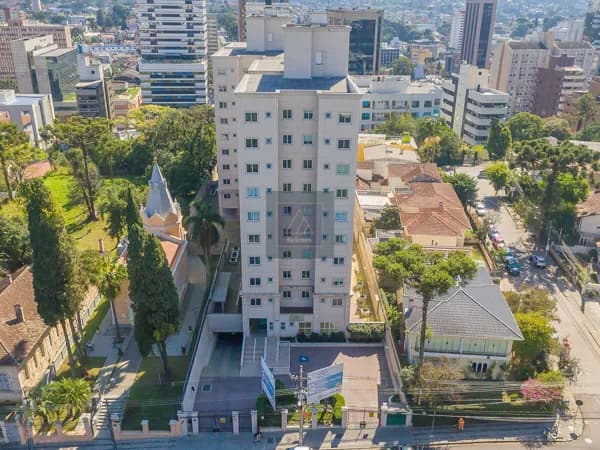 Alto da Glória - Apartamento 3 quartos com suíte. 98,42 m². 2 vagas. Face Norte.