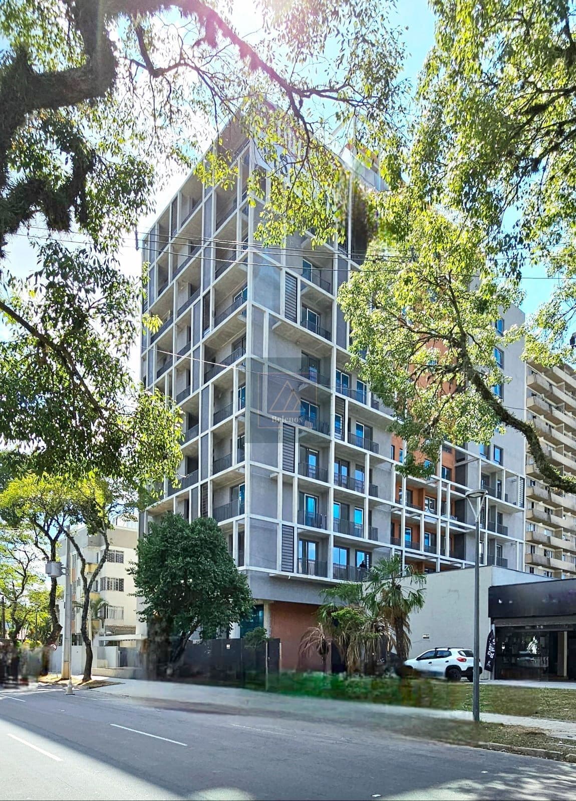Studio à venda no Centro Cívico em Curitiba. 31m². Abaixo da tabela - ideal para investimento