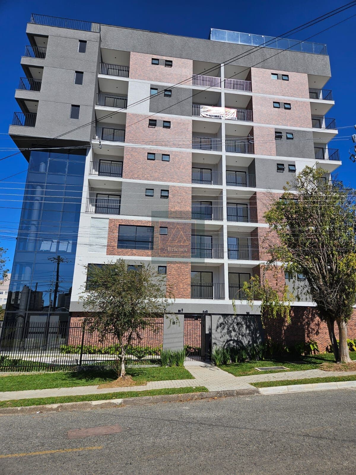 Novo Mundo - Studio 22m². PRÓXIMO AO SHOPPING PALLADIUM.