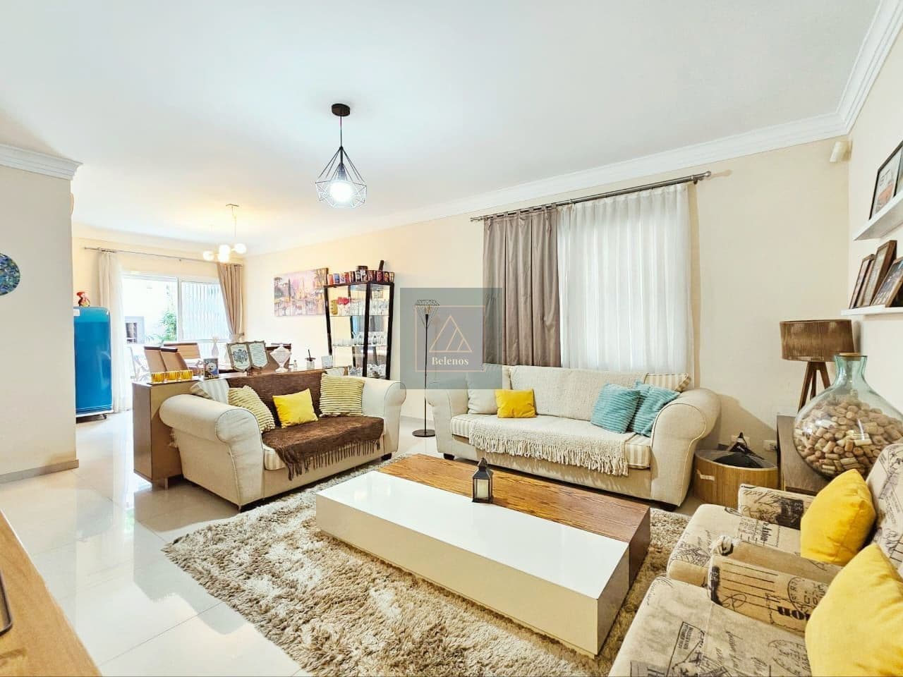 Casa em Condomínio Exclusivo no Bom Retiro. 278m² . 4 Quartos. Ático com Lareira.