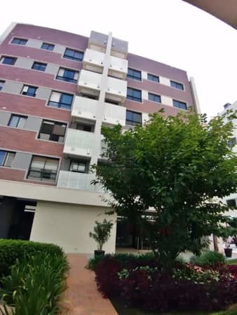 Condomínio Clube próximo ao Parque Barigui - 3 quartos. 1 suíte. Vaga dupla. 71,32 m² privativos. Face Oeste.