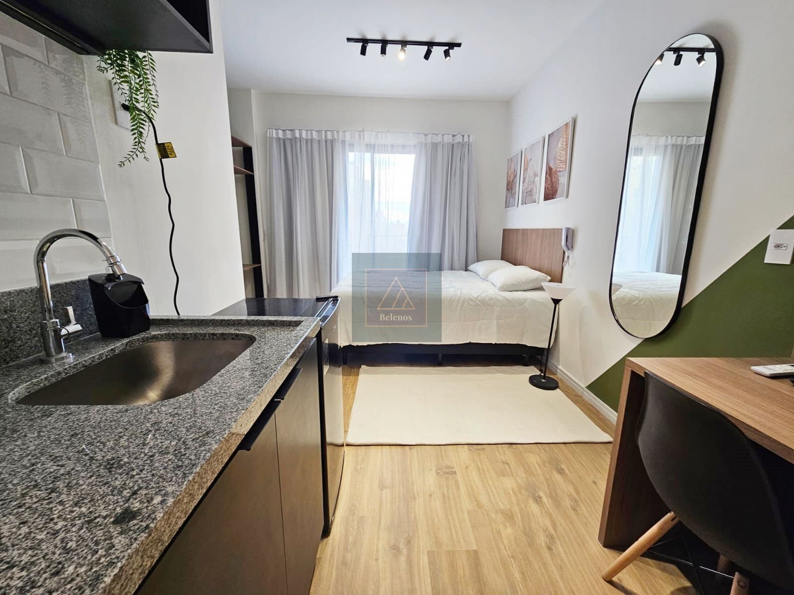 Studio mobiliado na Rua Augusta. Pronto para Airbnb e renda.