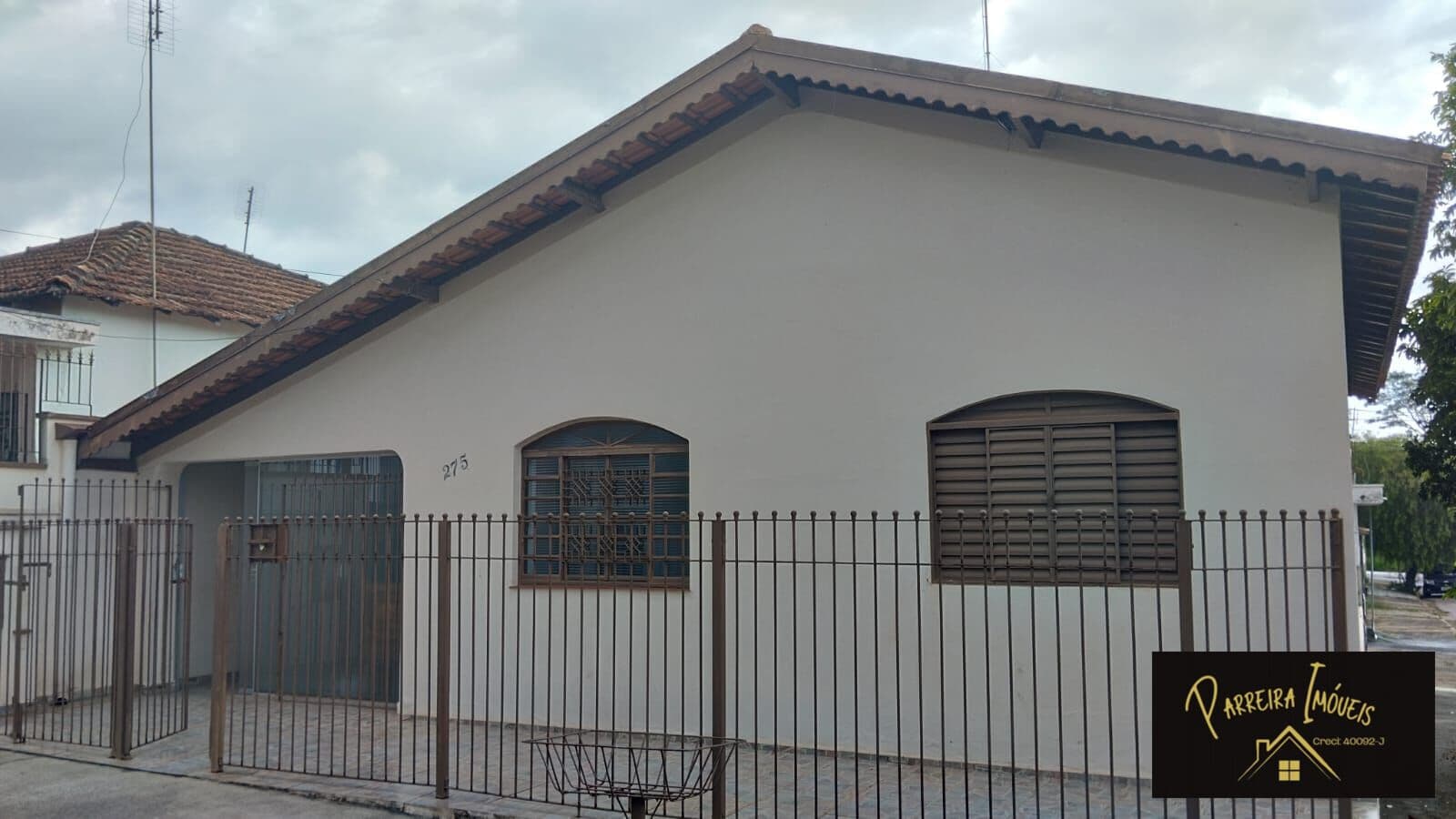 CASA PADRÃO COM MEGA DESCONTO DE 450.000 POR 350.000