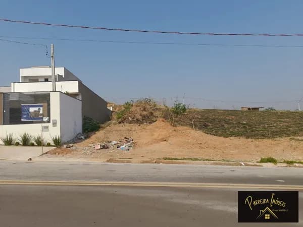 TERRENO EM LOTEAMENTO MUITO BEM LOCALIZADO