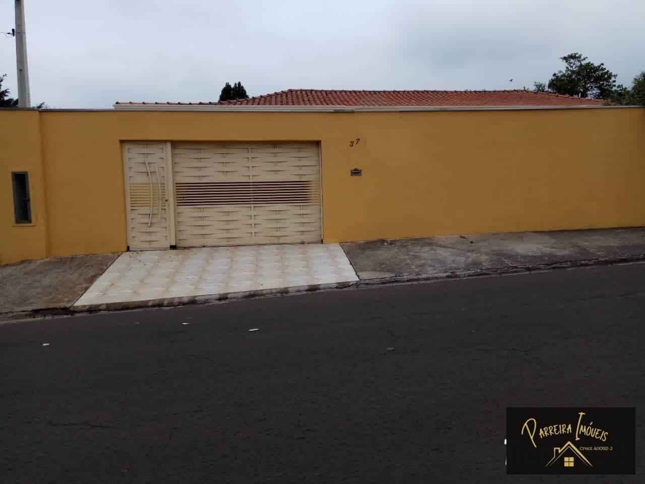Casa linda e espaçosa