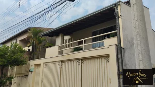 Casa em São João da Boa Vista - Jardim Almeida