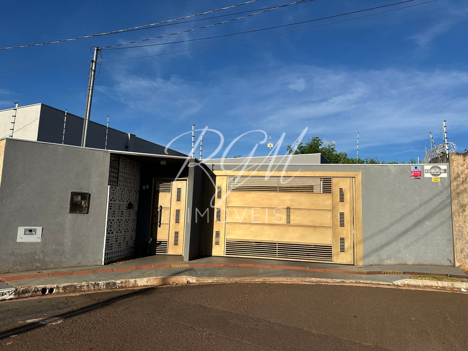 Casa Térrea com 3 dormitórios efino acabamento em Campo Grande, MS