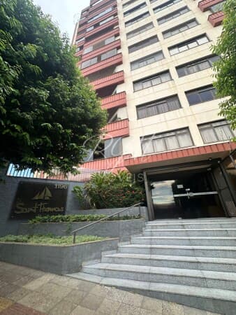 Apartamento de 161,00m² com 3 dormitórios no centro de Campo Grande, MS